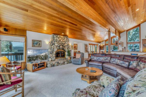 Handcrafted Tahoe Retreat Walk to Beach & Ski